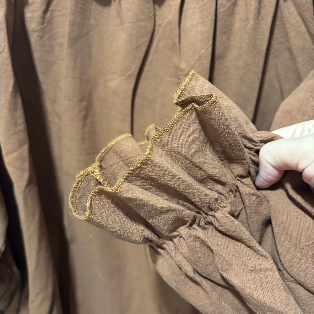 NWOT Women's Ruffled Brown Top - Picture 6 of 11